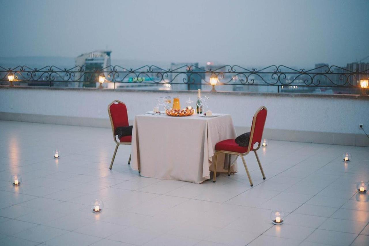 14 Floor Hotel เยเรวาน ภายนอก รูปภาพ