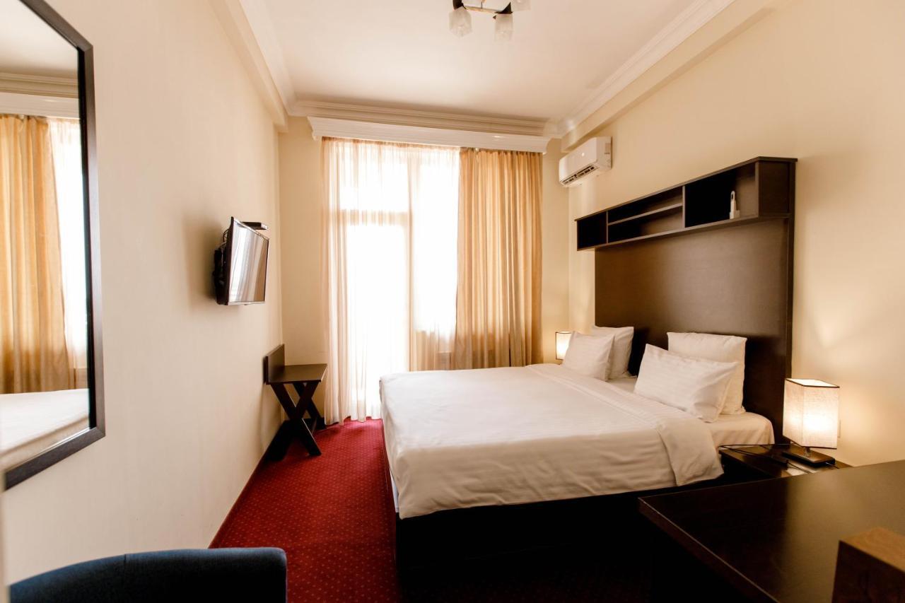 14 Floor Hotel เยเรวาน ภายนอก รูปภาพ