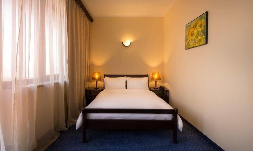 14 Floor Hotel เยเรวาน ภายนอก รูปภาพ